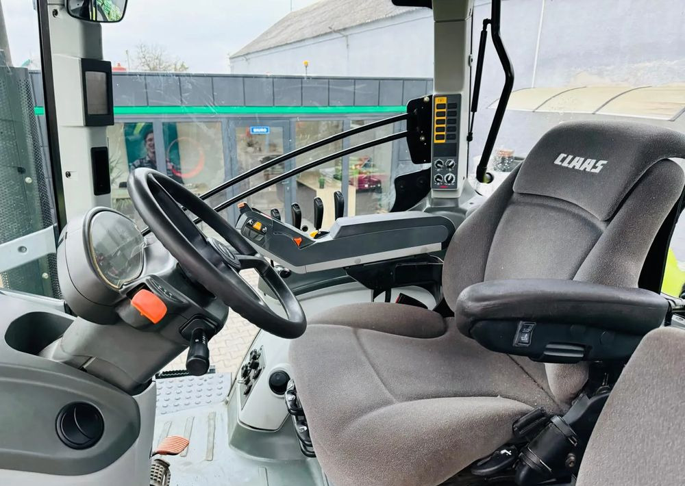 Tractor Claas Axion 850