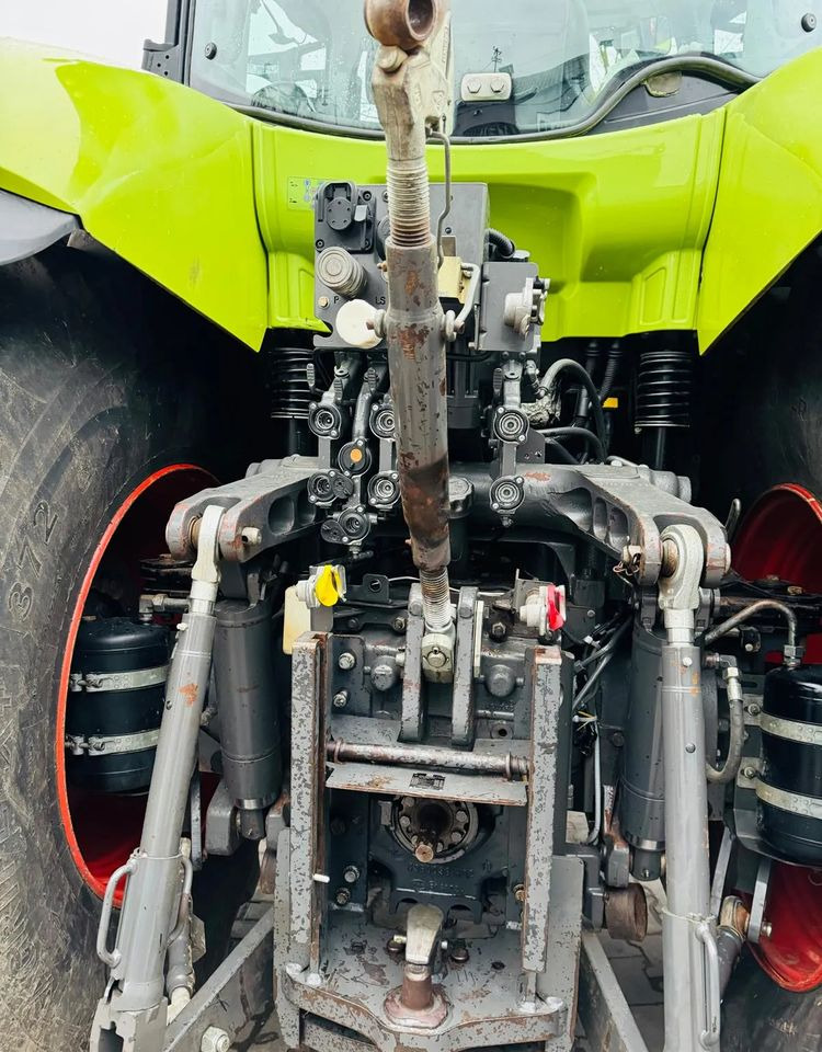Tractor Claas Axion 850