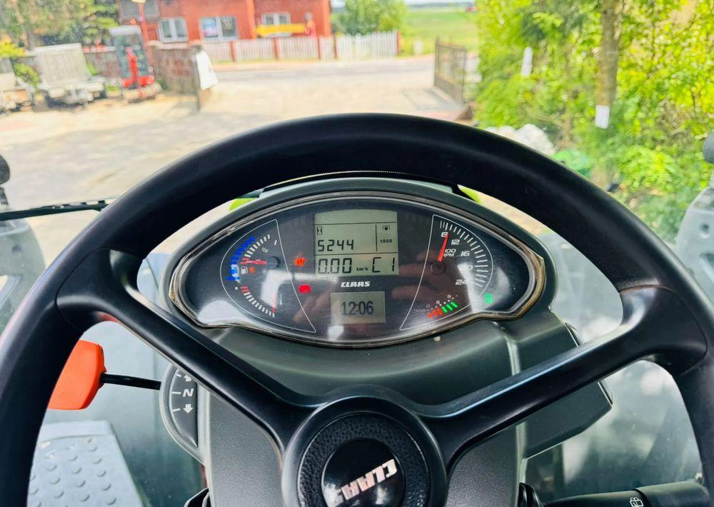 Tractor Claas Axion 850