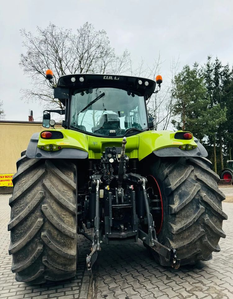 Tractor Claas Axion 850