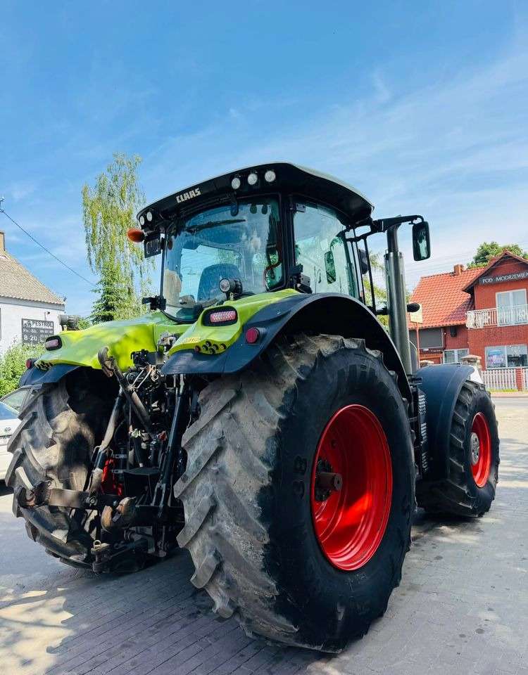 Tractor Claas Axion 850