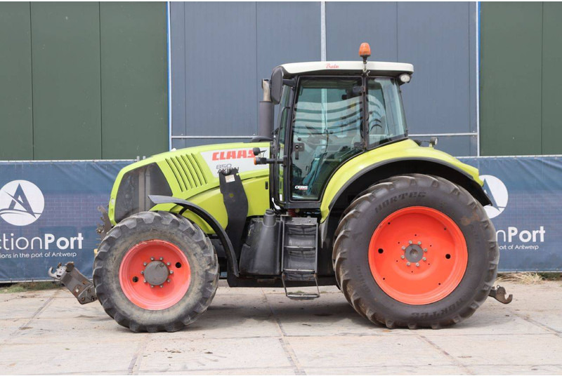 Tractor Claas Axion 850