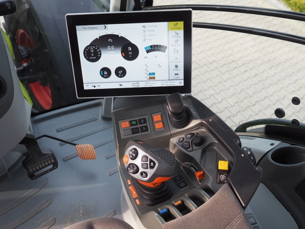 Tractor Claas Axion 850 CEBIS