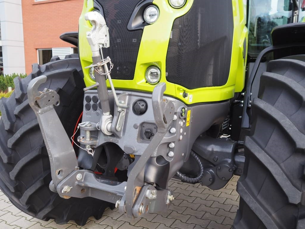 Tractor Claas Axion 850 CEBIS