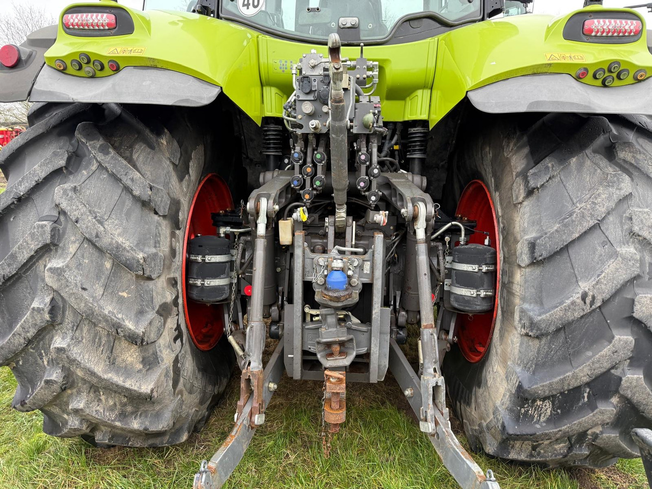 Tractor Claas Axion 850 C-Matic