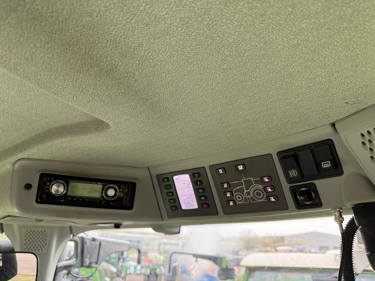 Tractor Claas Axion 850 C-Matic