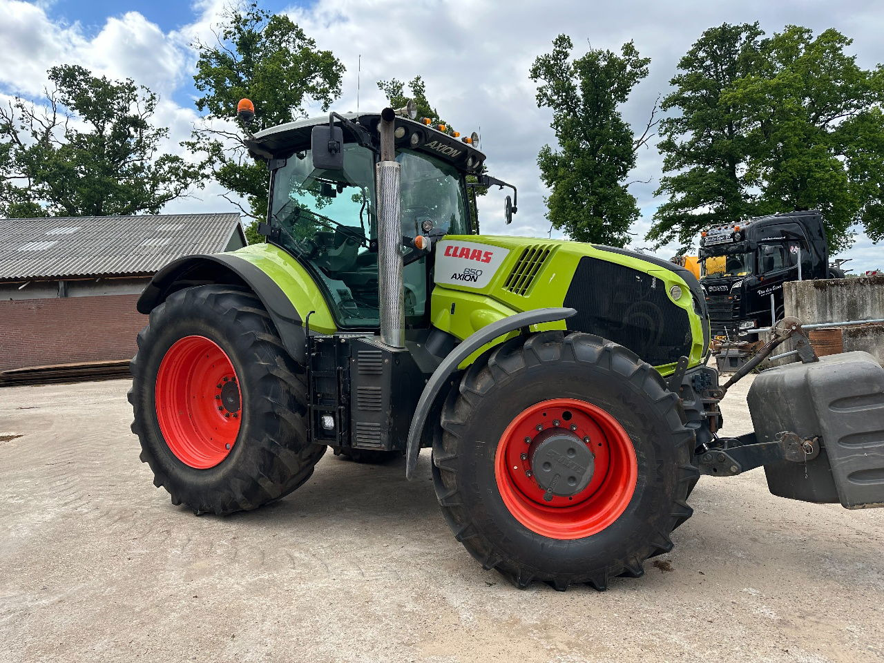 Tractor Claas Axion 850 Cmatic