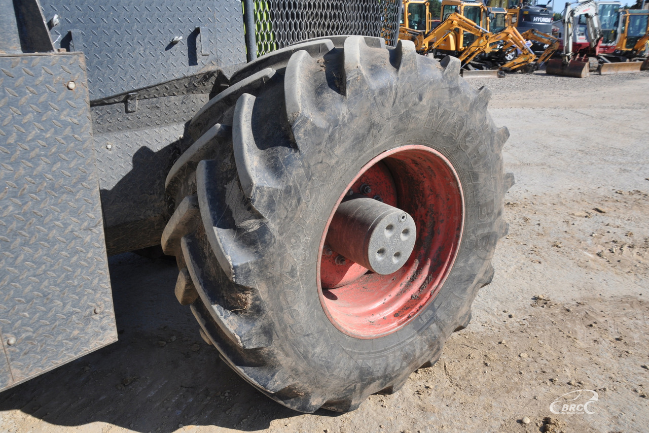 Tractor Claas Axion 870