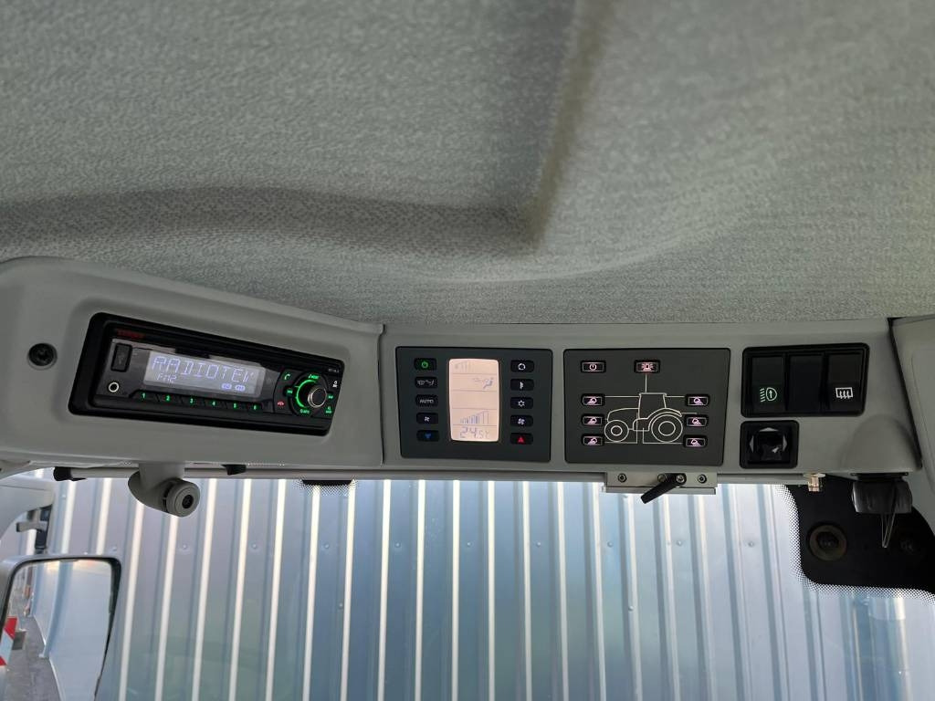 Tractor Claas Axion 870