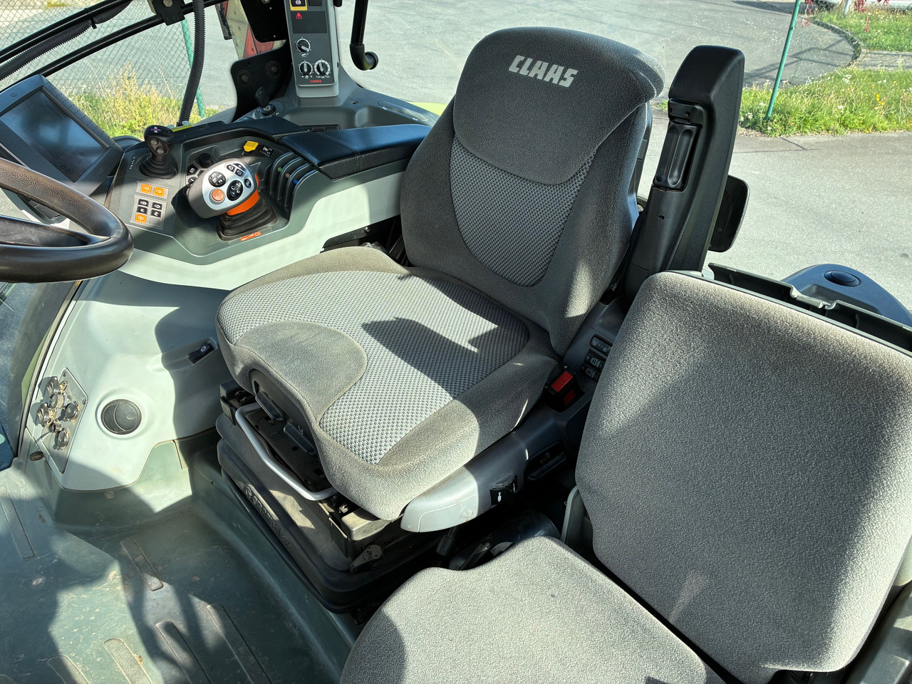 Tractor Claas Axion 870