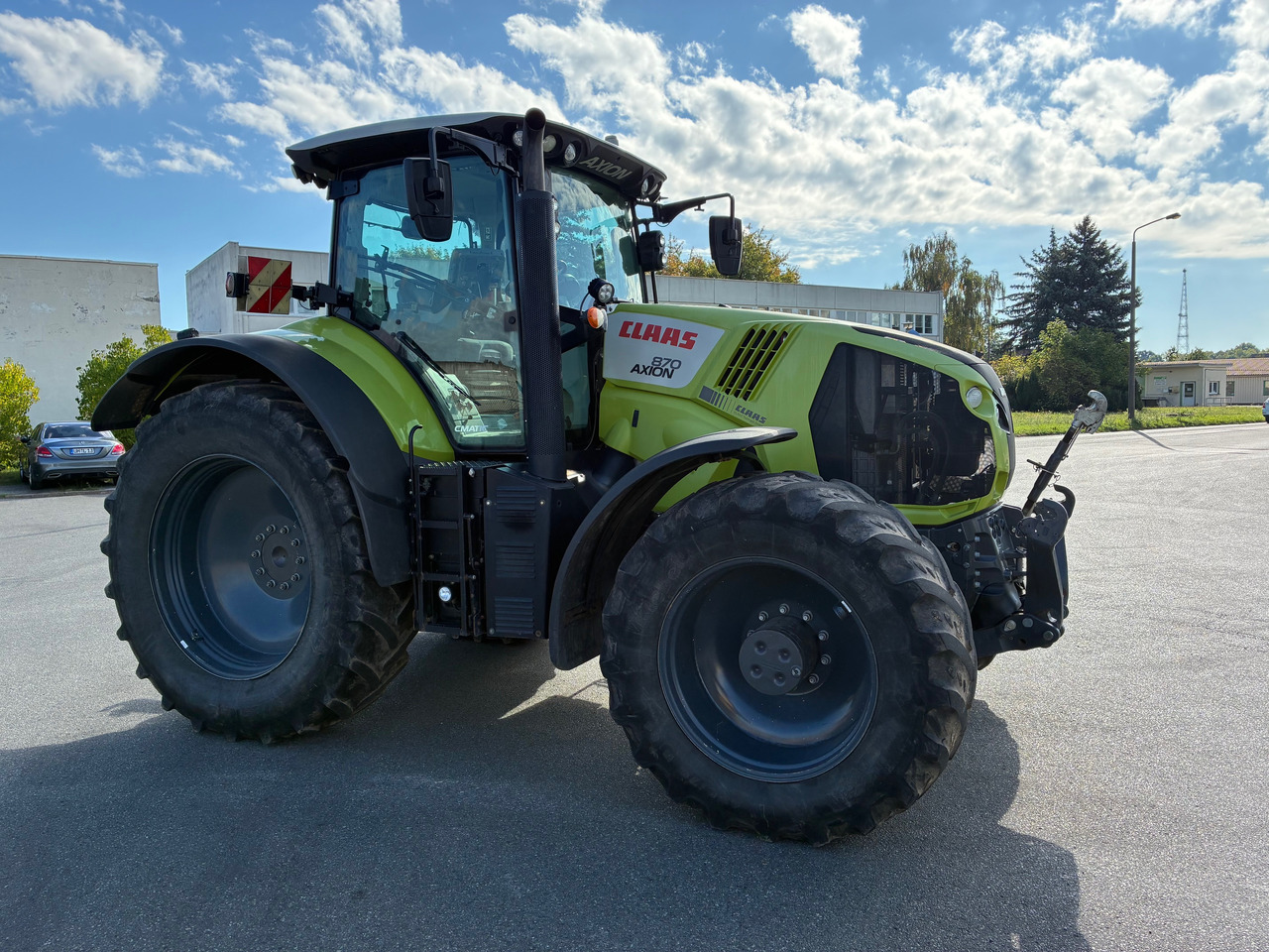 Tractor Claas Axion 870
