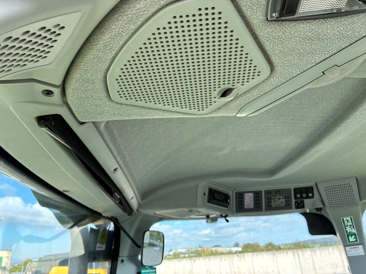 Tractor Claas Axion 870
