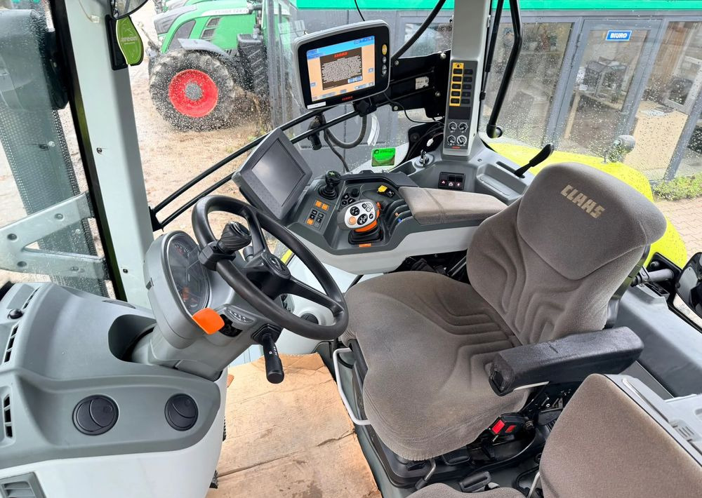 Tractor Claas Axion 870