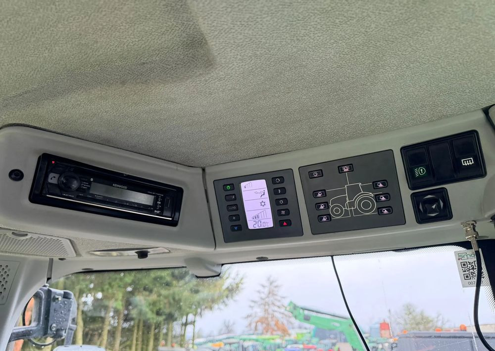 Tractor Claas Axion 870