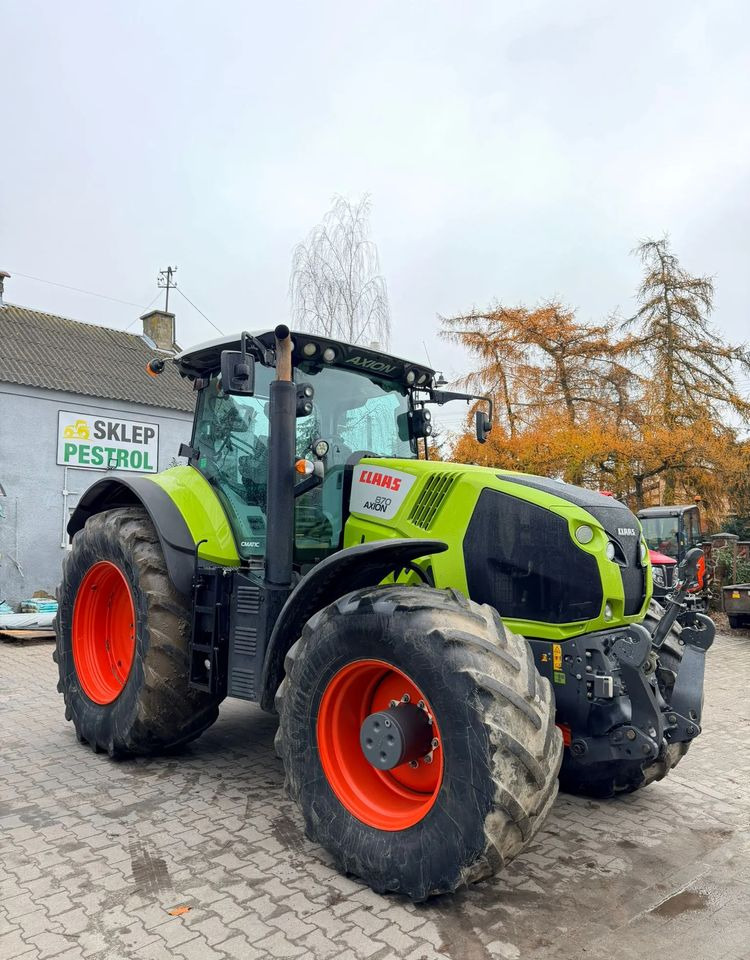 Tractor Claas Axion 870