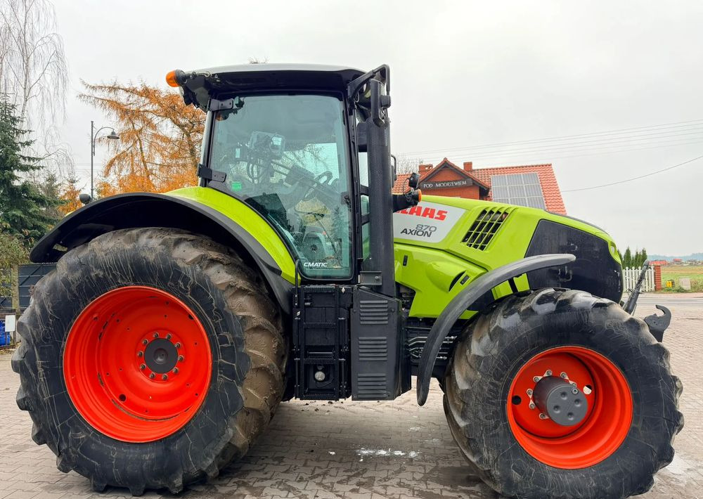 Tractor Claas Axion 870