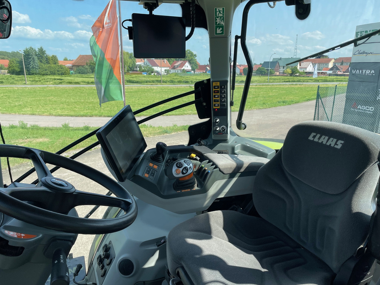 Tractor Claas Axion 870 CMATIC