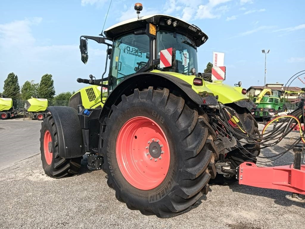 Tractor Claas Axion 870 Cmatic