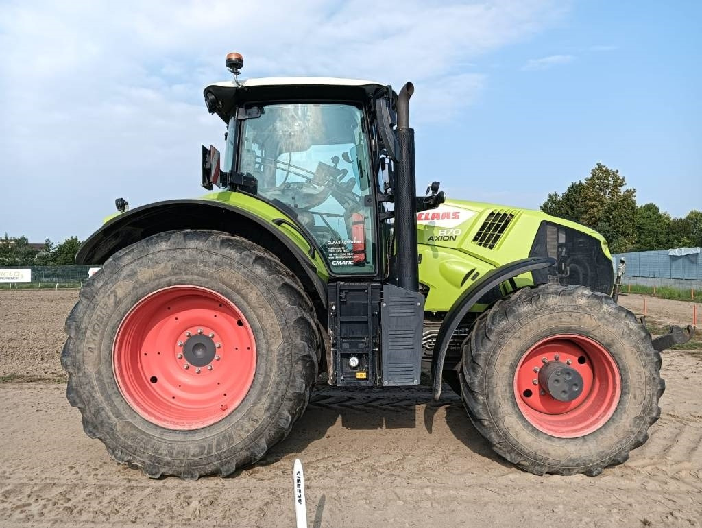 Tractor Claas Axion 870 Cmatic