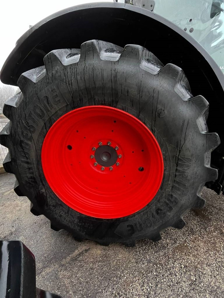 Tractor Claas Axion 870 Cmatic
