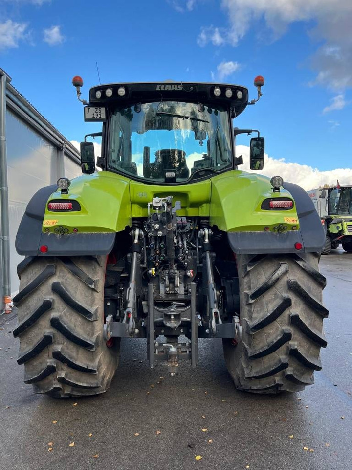Tractor Claas Axion 920
