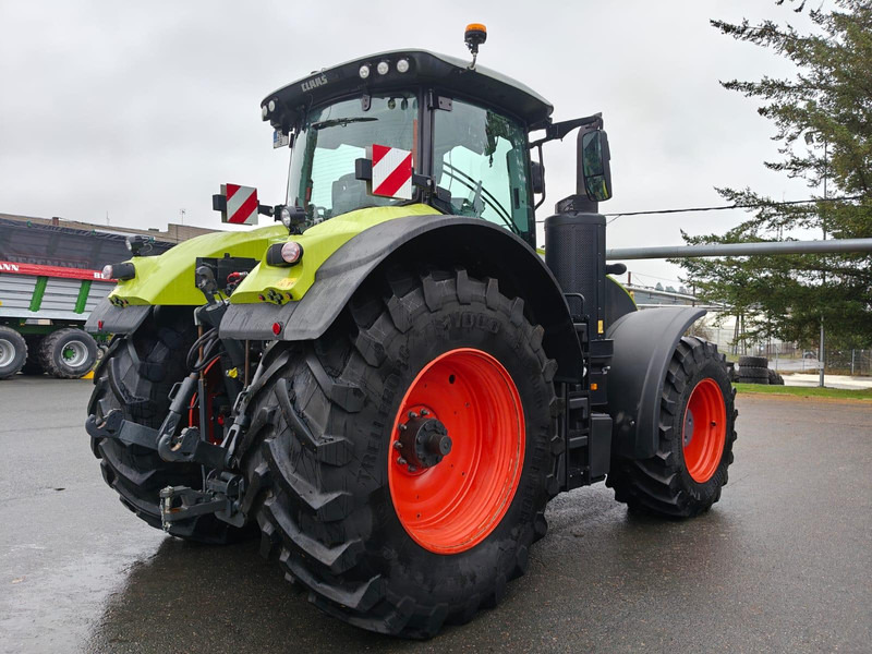 Tractor Claas Axion 920 Cmatic GREEN FIT