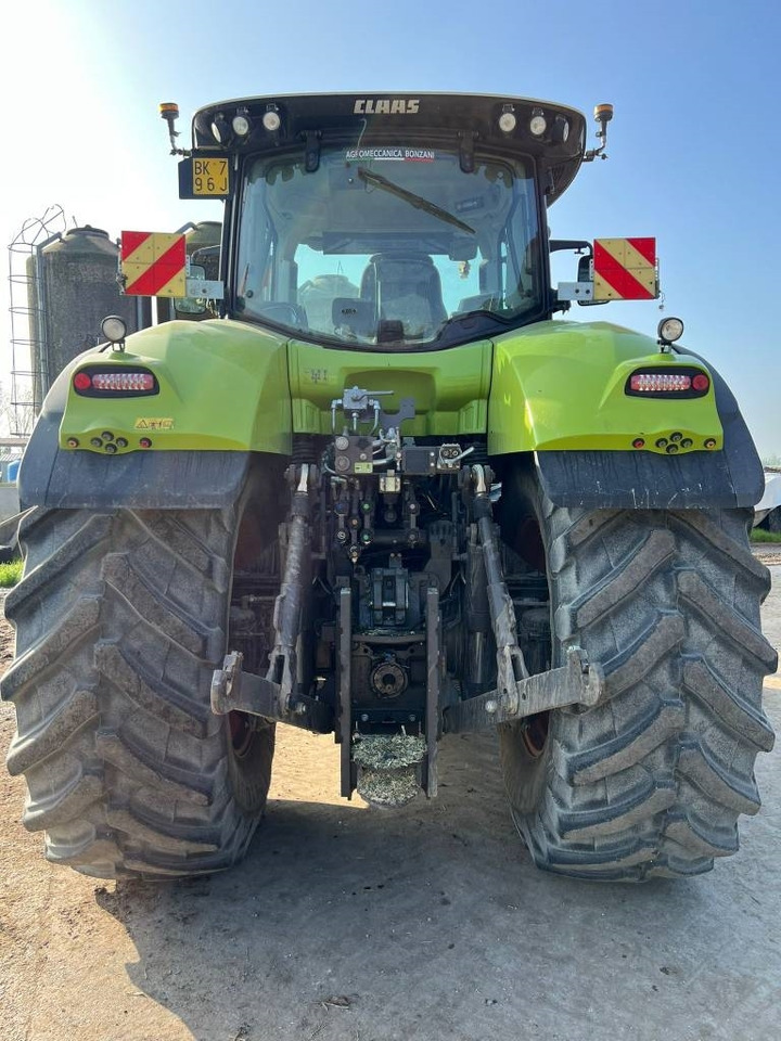 Tractor Claas Axion 930