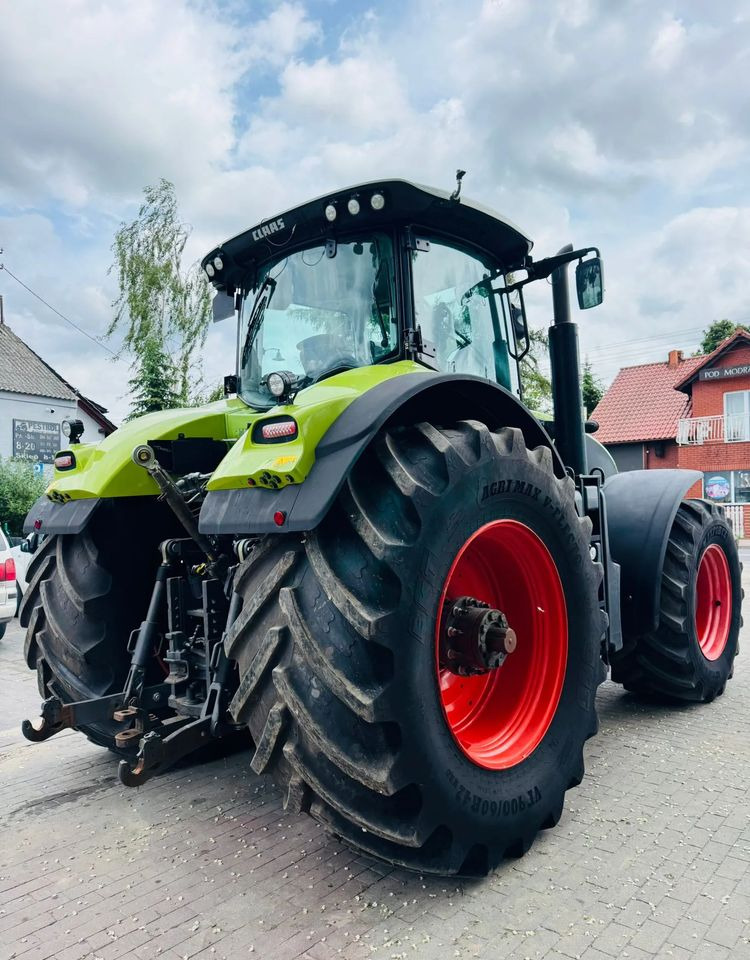 Tractor Claas Axion 930 CMATIC CEBIS