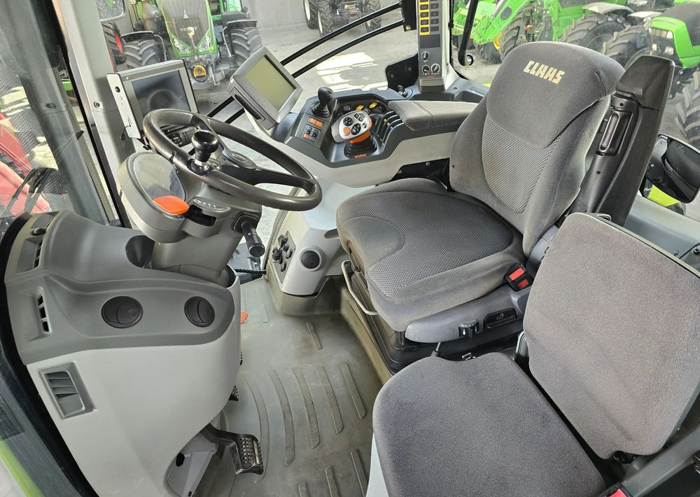 Tractor Claas Axion 940