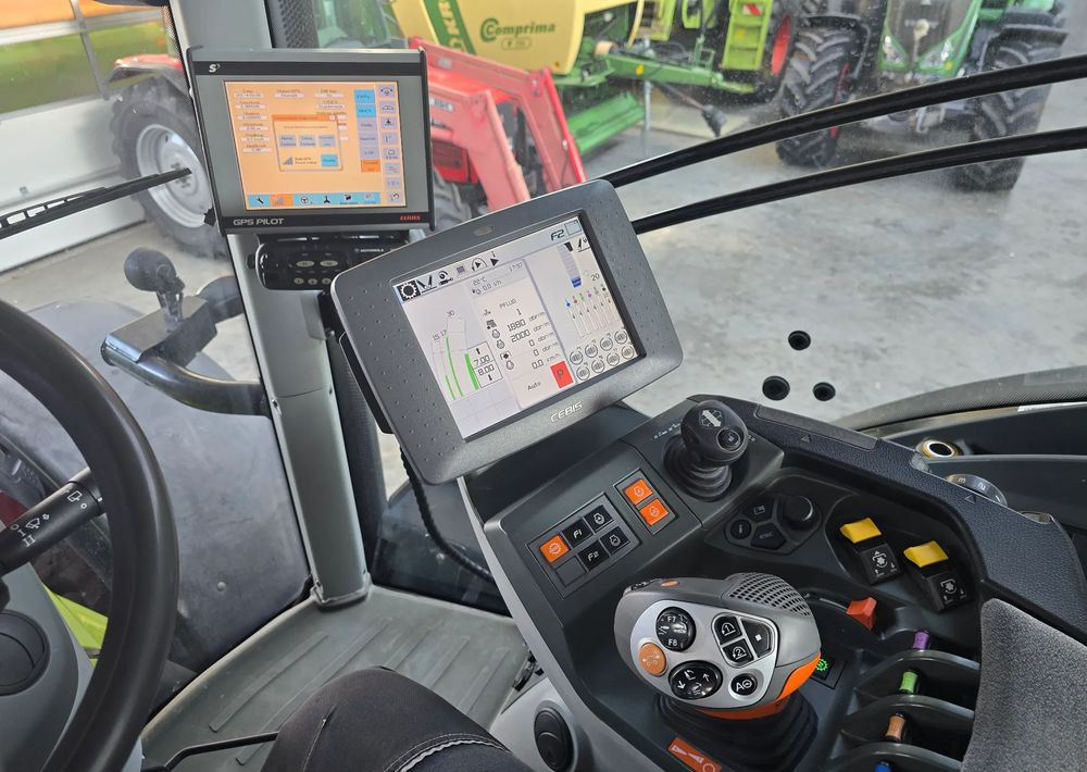 Tractor Claas Axion 940