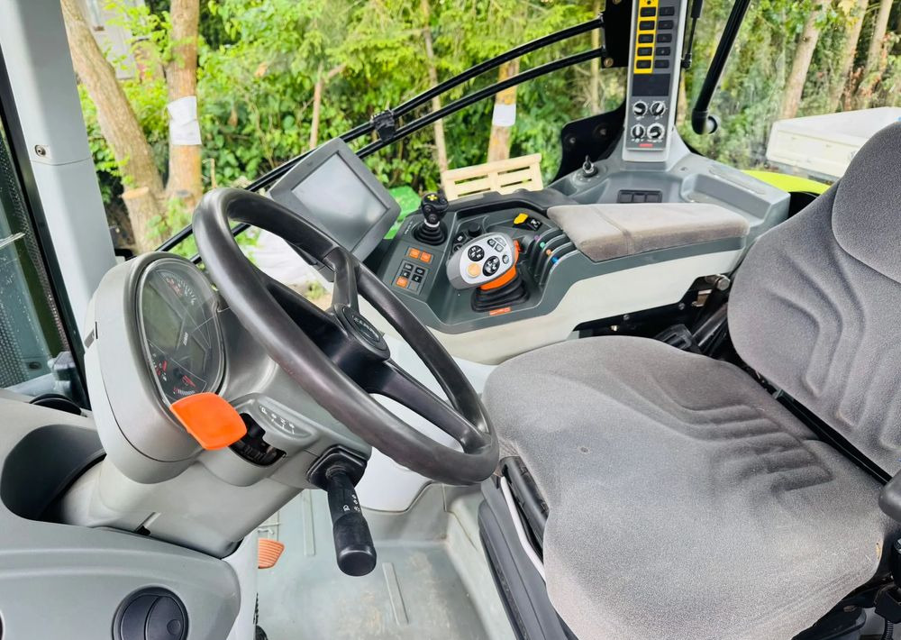 Tractor Claas Axion 940 CMATIC CEBIS