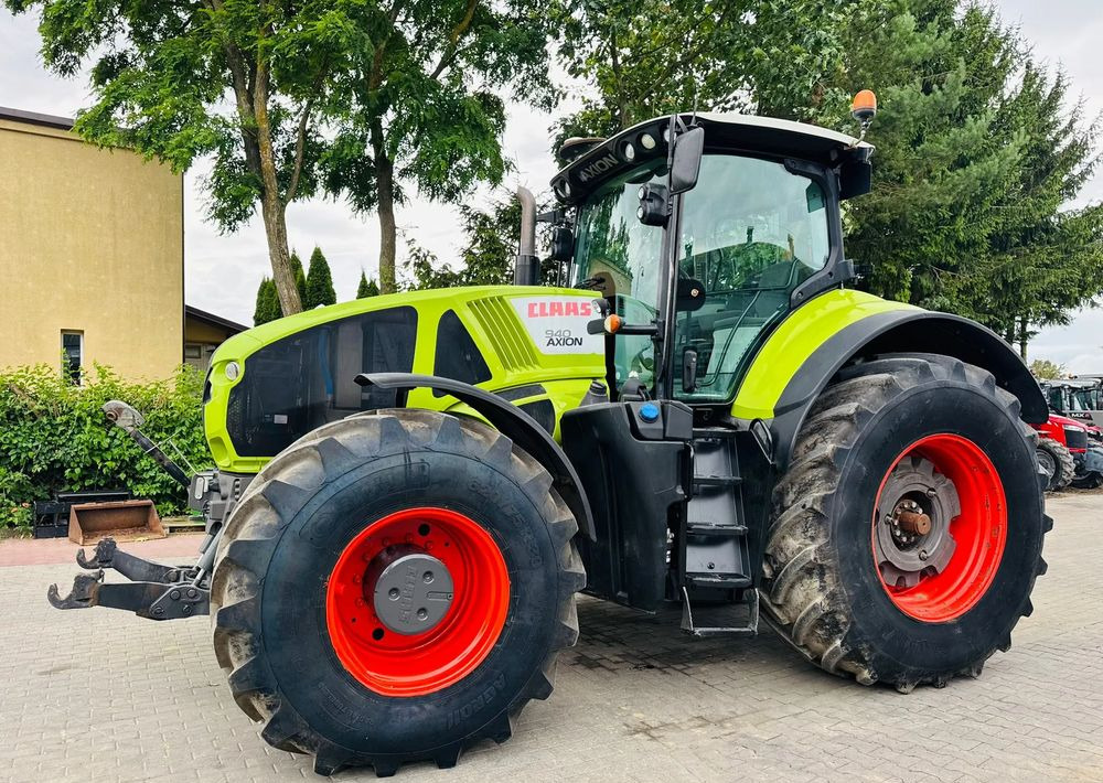 Tractor Claas Axion 940 CMATIC CEBIS