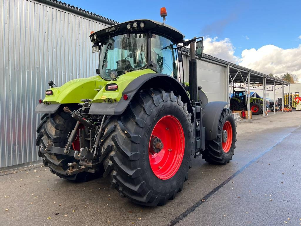 Tractor Claas Axion 950