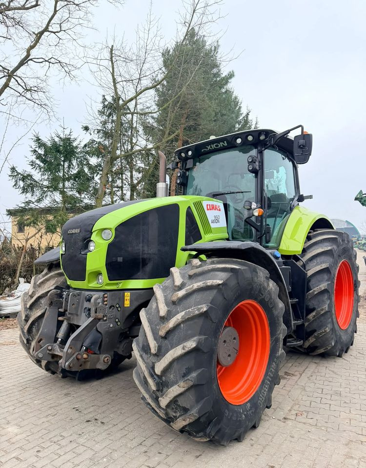 Tractor Claas Axion 950