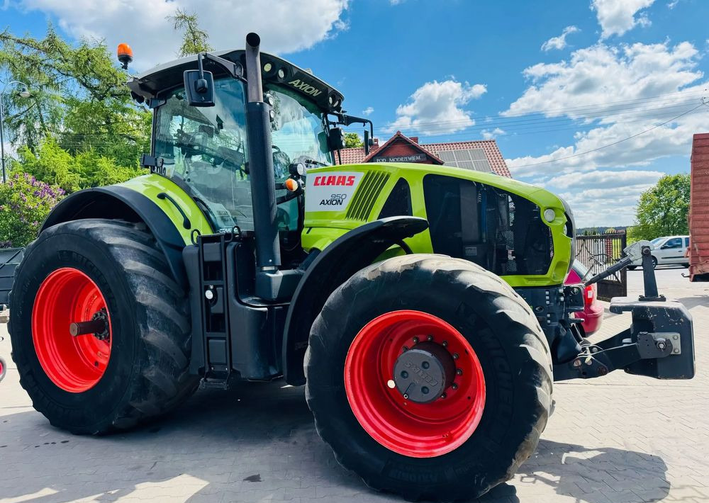 Tractor Claas Axion 950 CMATIC