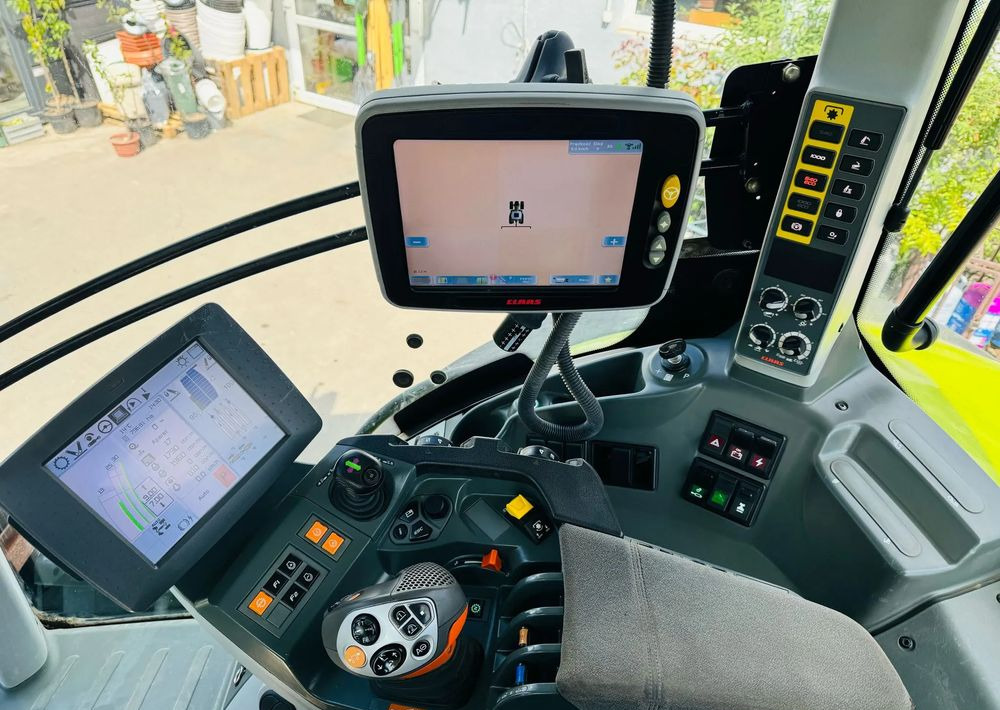 Tractor Claas Axion 950 CMATIC