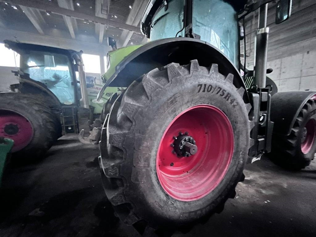 Tractor Claas Axion 950 Cmatic