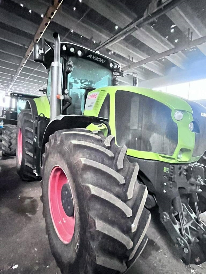 Tractor Claas Axion 950 Cmatic