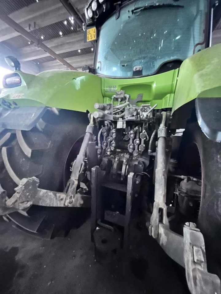 Tractor Claas Axion 950 Cmatic