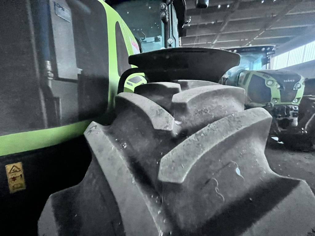 Tractor Claas Axion 950 Cmatic