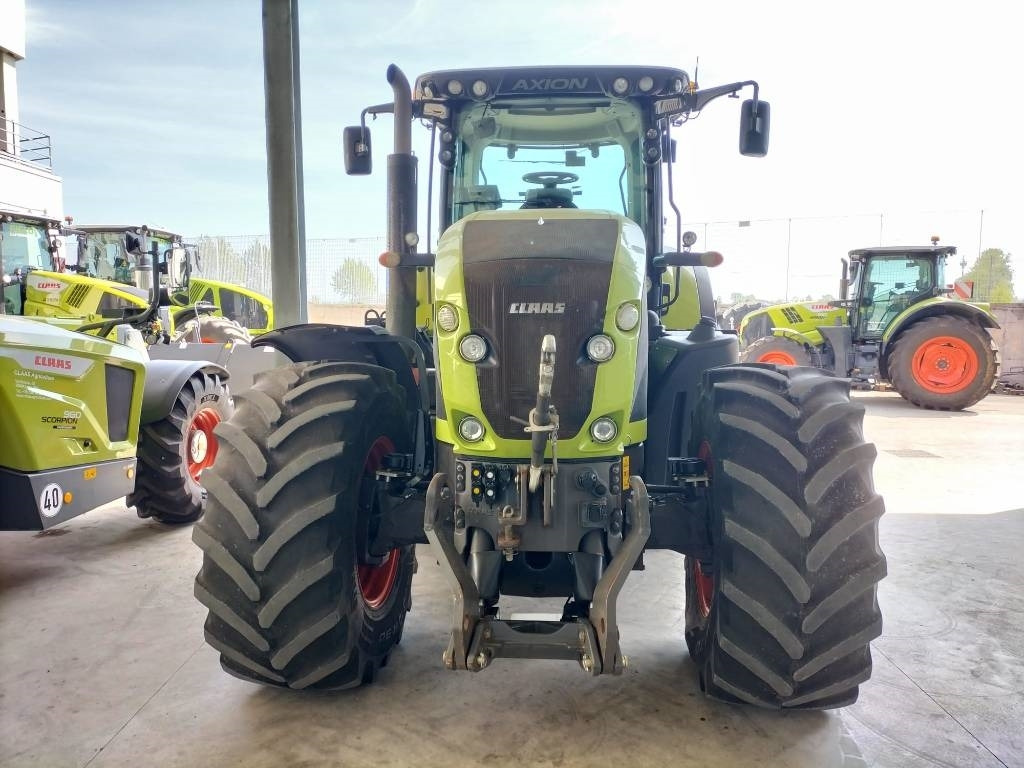 Tractor Claas Axion 950 Cmatic