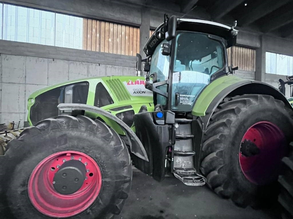 Tractor Claas Axion 950 Cmatic
