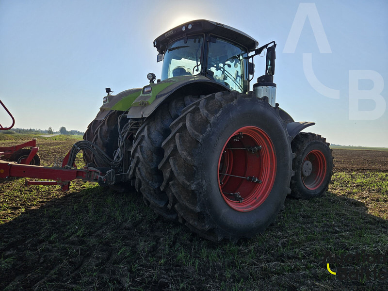 Tractor Claas Axion 960