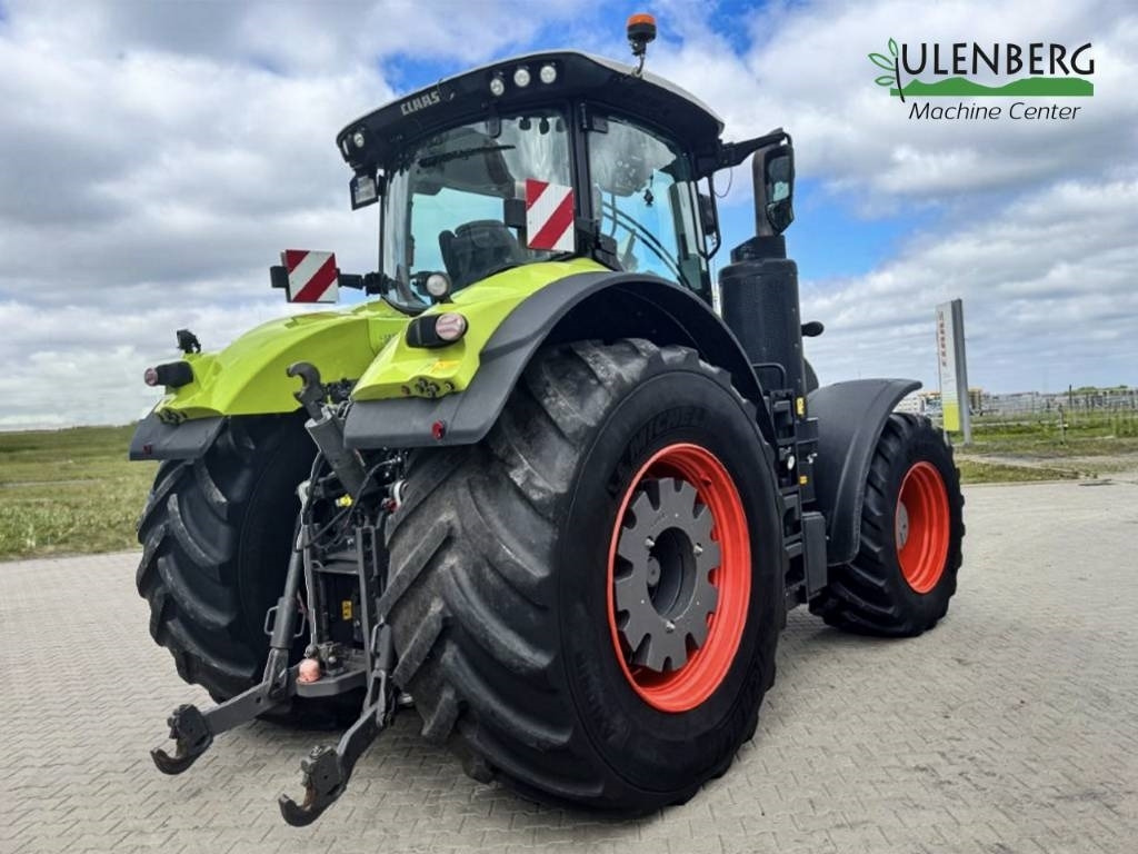 Tractor Claas Axion 960