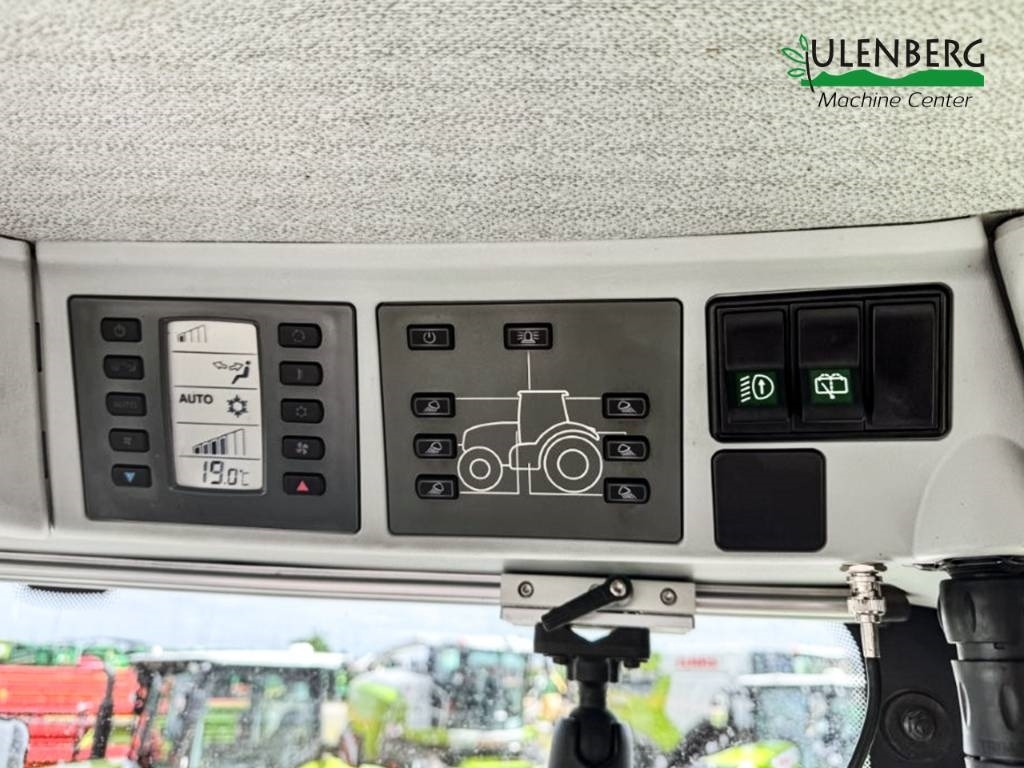 Tractor Claas Axion 960