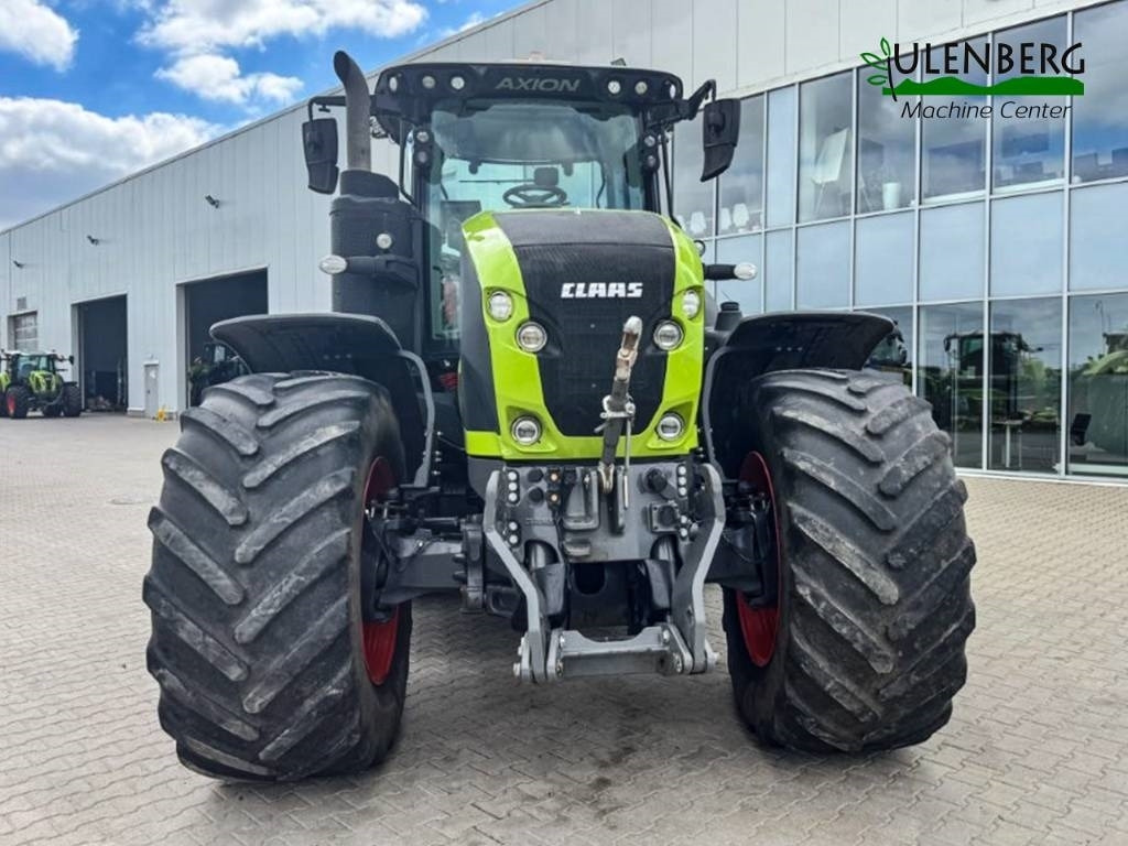 Tractor Claas Axion 960