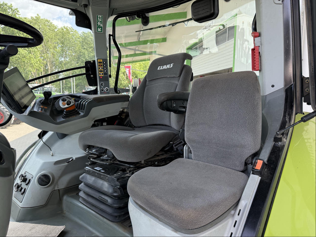 Tractor Claas Axion 960