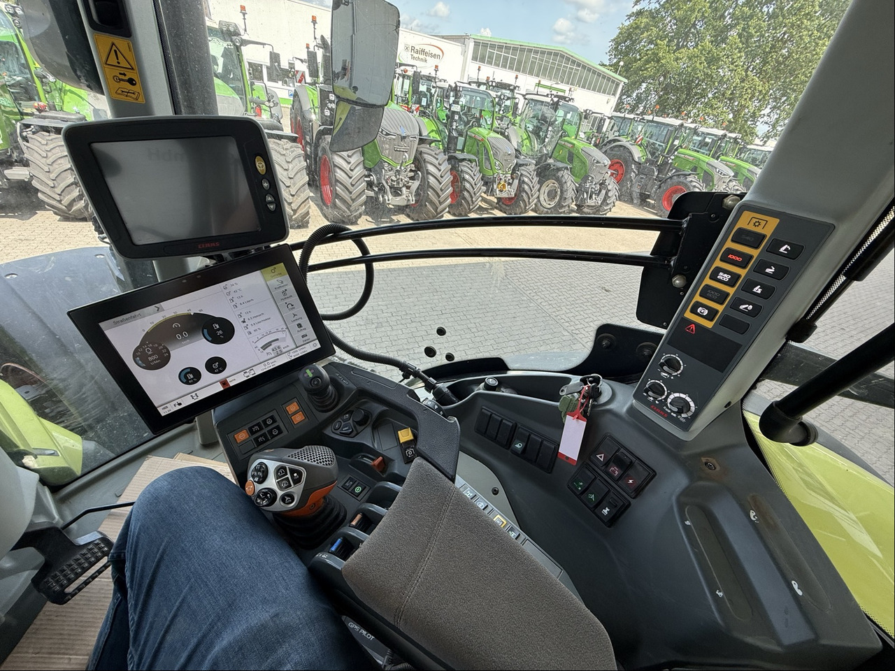 Tractor Claas Axion 960