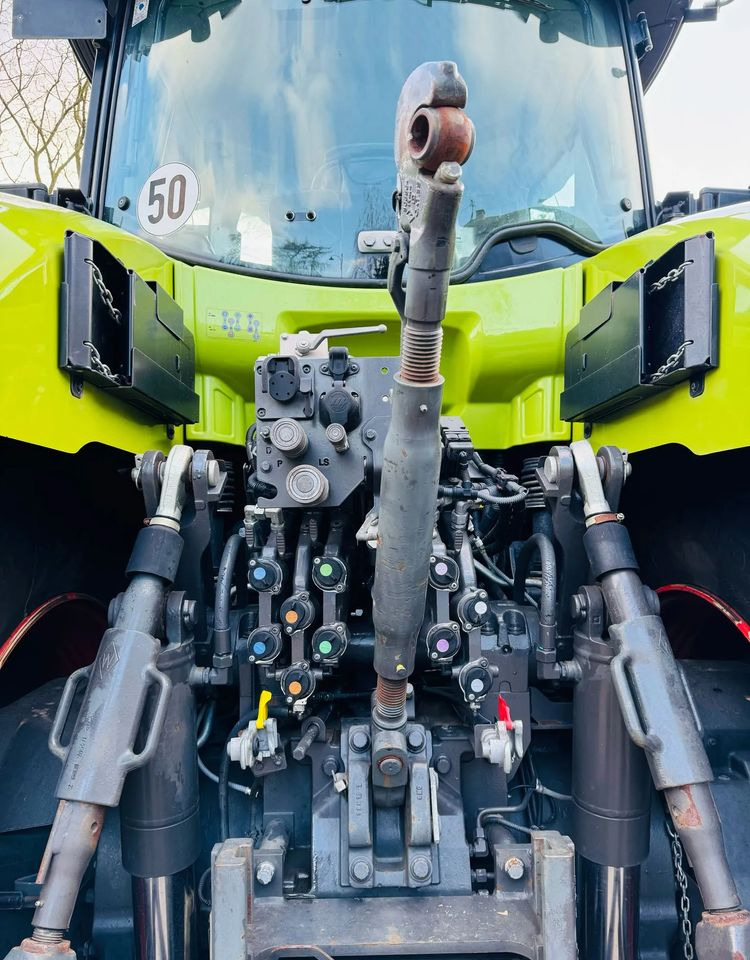 Tractor Claas Axion 960