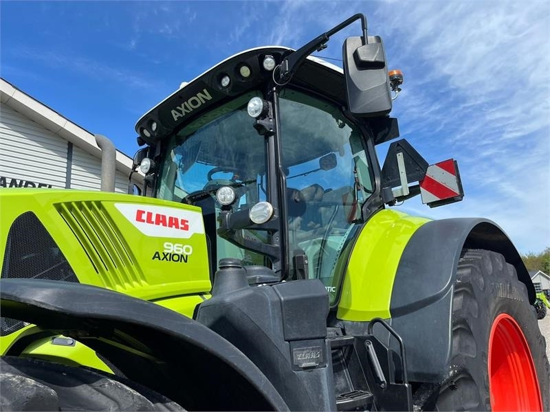 Tractor Claas Axion 960 Med GPS anlæg og stor dæk montering. Dan